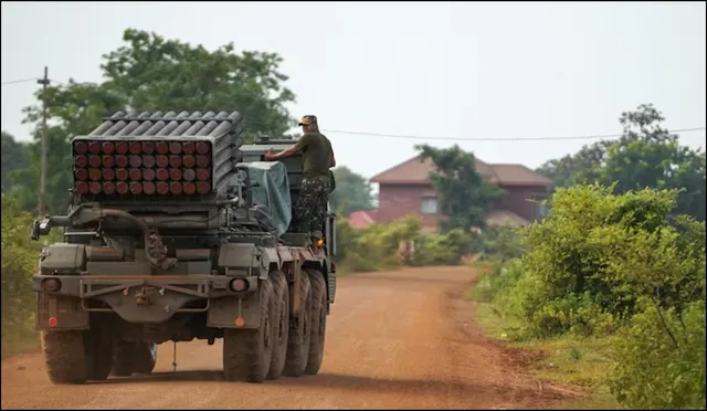 thailand-imposes-martial-law-in-districts-bordering-cambodia-as-tensions-soar-amid-clashes