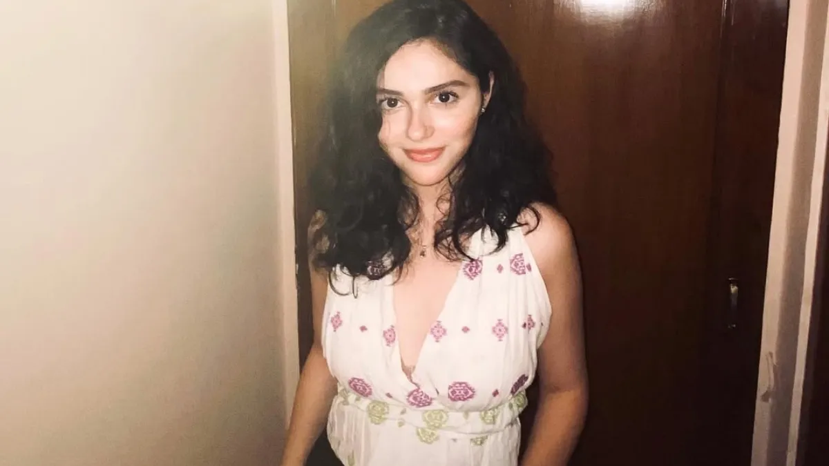 when-saiyaara-actress-aneet-padda-shared-a-bizarre-incident-from-school-shaved-both-of-my-eyebrows