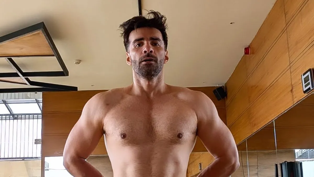 why-do-you-have-belly-fat-pakistani-designer-rao-ali-khan-bodyshames-laila-majnu-actor-avinash-tiwary