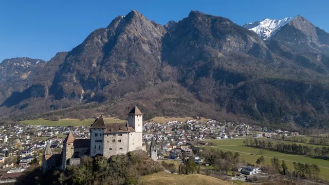 did-you-know-this-country-has-no-airport-no-currency-yet-richer-than-uk-and-safer-than-japan