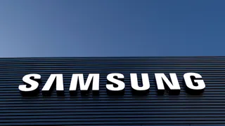 Samsung’s Upcoming Tri-Fold Foldable May Feature Reverse Charging, NFC Payments, And More
