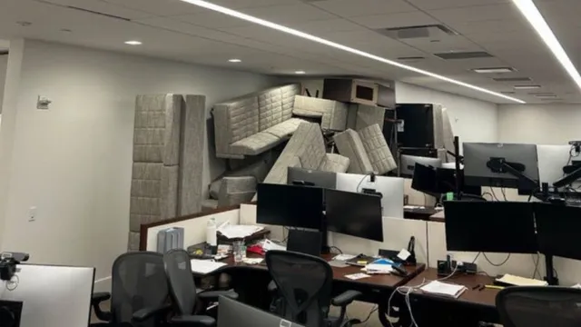 nyc-shooting-shane-tamura-attack-viral-photos-show-how-workers-at-midtown-manhattan-office-shielded-themselves