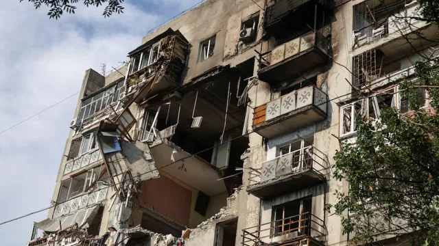 russia-bombs-ukrainian-prison-and-maternity-hospital-21-dead-dozens-injured