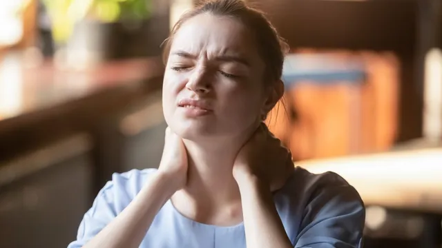 what-are-the-5-easy-ways-to-cure-stiff-neck-at-home