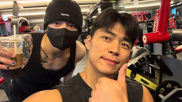 why-did-bts-jungkook-coffee-cup-viral-photo-disappoint-armys-latest-kpop-news