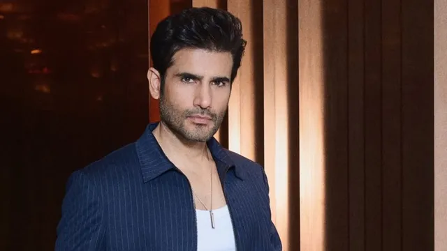 karan-tacker-claims-the-industry-demands-good-looks-and-fitness-but-often-uses-it-against-actors-exclusive