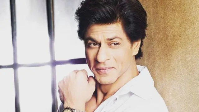 shah-rukh-khan-reacts-to-national-award-win-with-signature-charm-dhanyawaad-half-a-hug-to-everyone