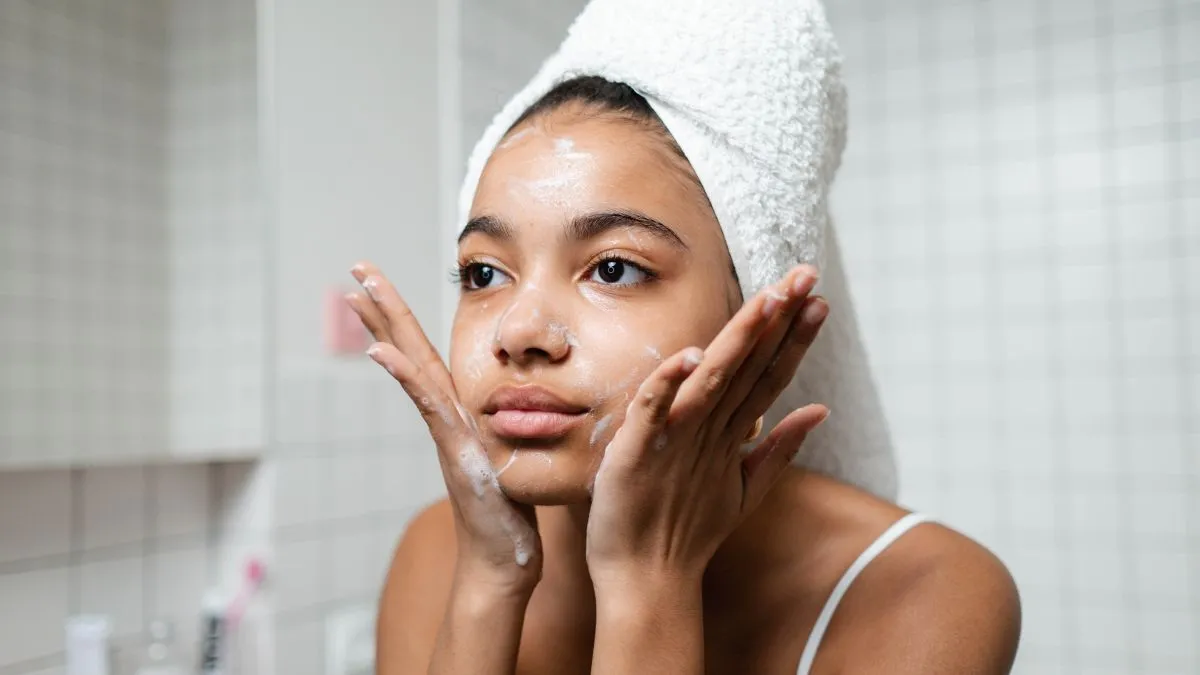 5-step-beginner-friendly-skincare-routine-that-you-can-actually-stick-to
