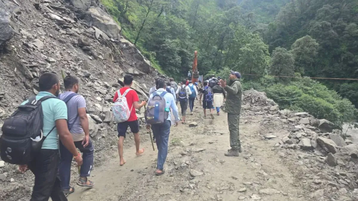 kedarnath-yatra-resumes-after-road-from-sonprayag-to-gaurikund-gets-cleared-check-uttarakhand-weather-forecast
