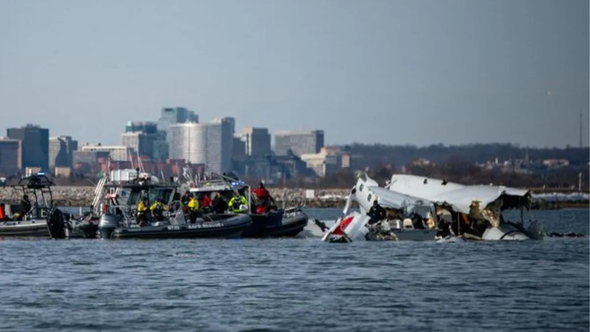 washington-plane-crash-faulty-altimeter-data-caused-us-army-black-hawk-helicopter-and-bombardier-crj700-jet-collision-ntsb-reveals