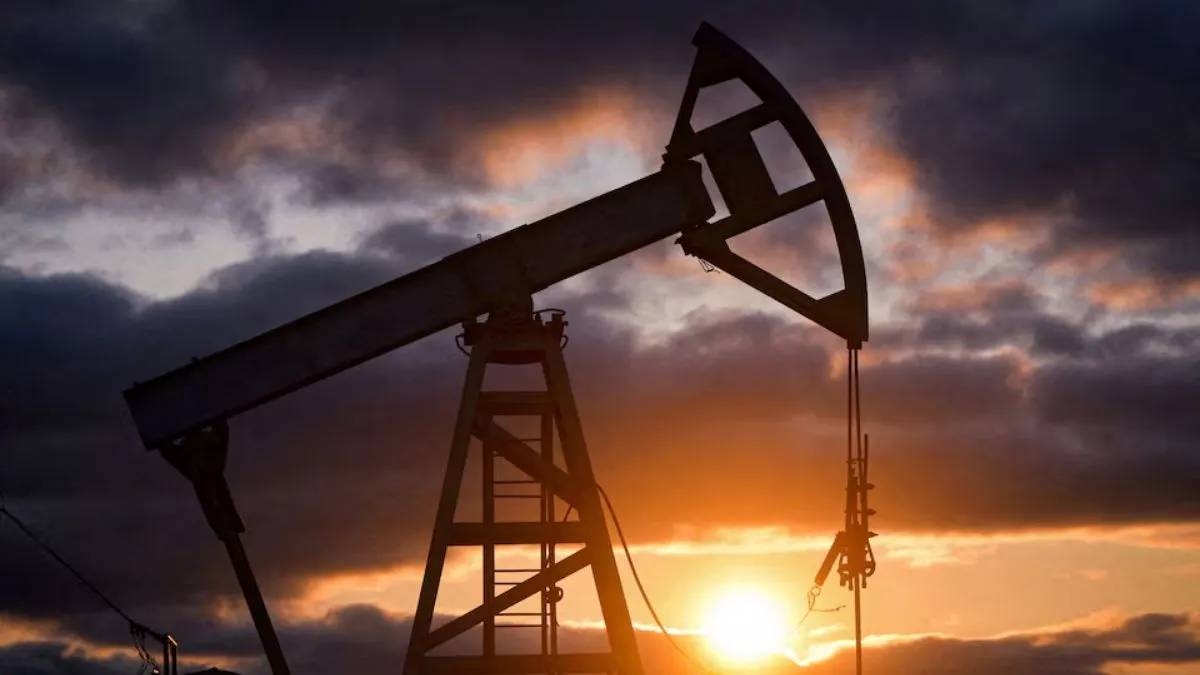 india-continues-russian-oil-imports-warns-of-inflation-if-stopped-after-donald-trump-claims