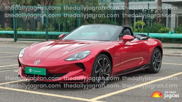 mg-cyberster-video-review-features-and-range-of-indias-first-electric-sports-car-explained