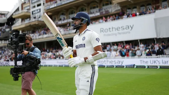 india-vs-england-oval-test-at-london-akash-deep-fifty-shubman-gill-kl-rahul-sitanshu-kotak