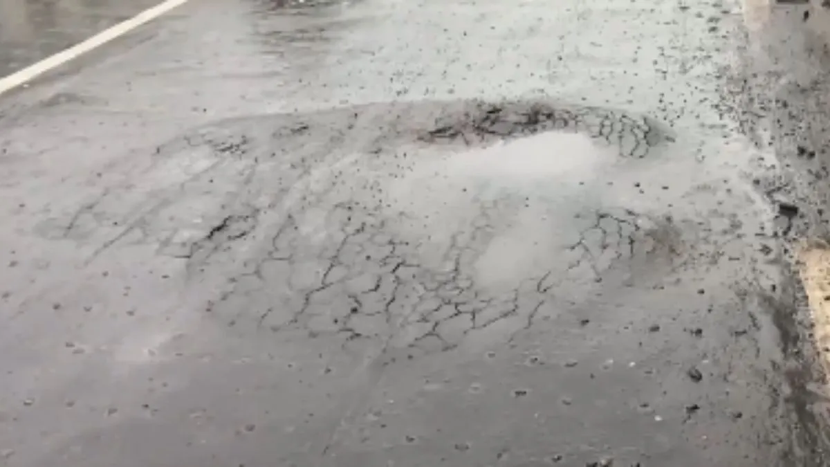 patnas-rs-422-cr-doubledeck-flyover-sinks-weeks-after-inauguration-watch-video