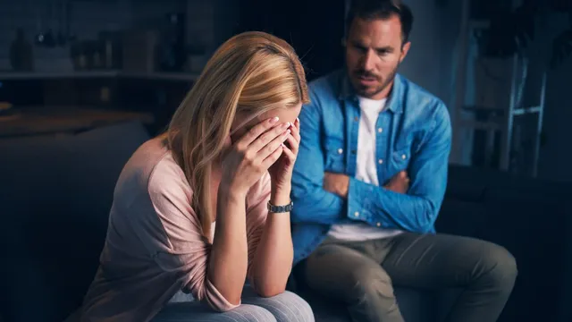 what-is-ghostlighting-know-all-about-the-toxic-dating-trend-you-need-to-watch-out-for