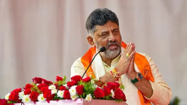 dk-shivakumar-stresses-political-sacrifice-sonia-gandhi-amid-political-tussle-with-karnataka-cm-many-dont-even-share-power