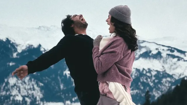 saiyaara-box-office-collection-day-18-ahaan-panday-aneet-padda-romantic-movie-rages-with-rs-300-crore-tsunami-on-3rd-monday