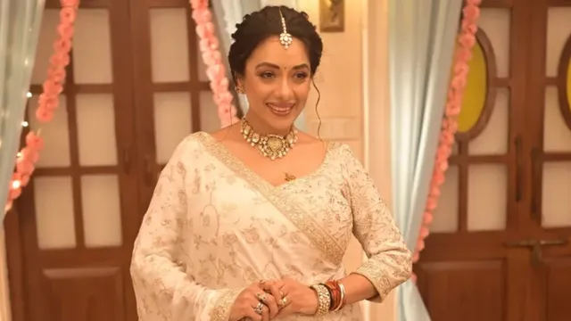 rupali-ganguly-questions-national-awards-fights-for-tv-actors-recognition-we-kept-working-during-covid-19