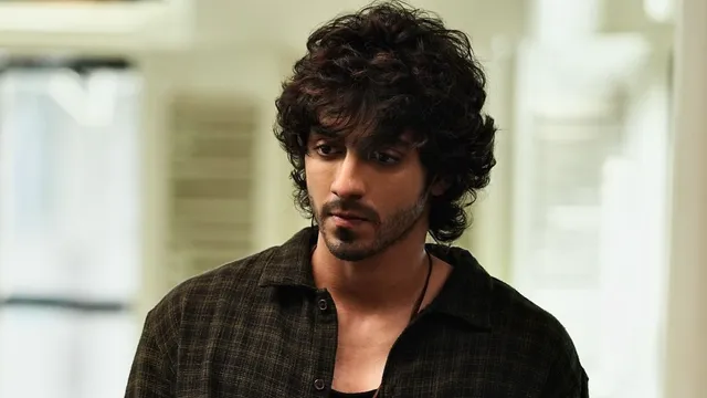 saiyaara-star-ahaan-panday-reveals-his-simple-haircare-routine-in-viral-throwback-video-ekdo-baar