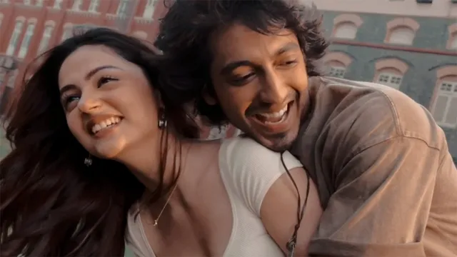 saiyaara-box-office-collection-day-19-ahaan-panday-aneet-padda-romantic-movie-continues-its-glorious-run-in-third-week