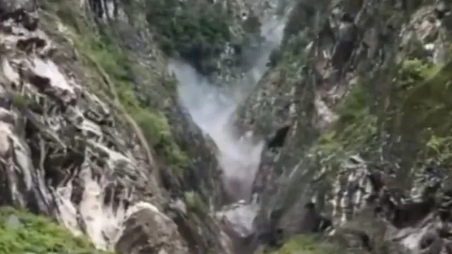 himachal-cloudburst-kinnaur-flash-floods-kailash-yatra-shimla-manali-highway-nh-35-landlsides-himachal-weather-updates