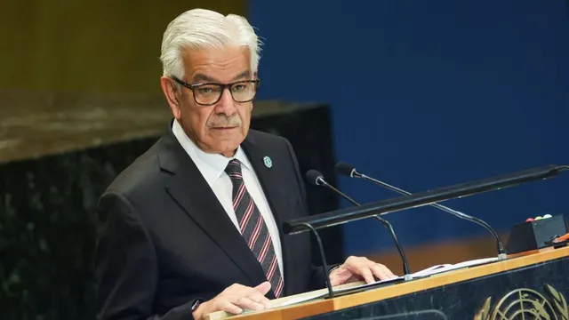 pakistan-black-money-scandal-khawaja-asif-exposes-dirty-corruption-secrets-says-bureaucrats-get-billions-in-salami