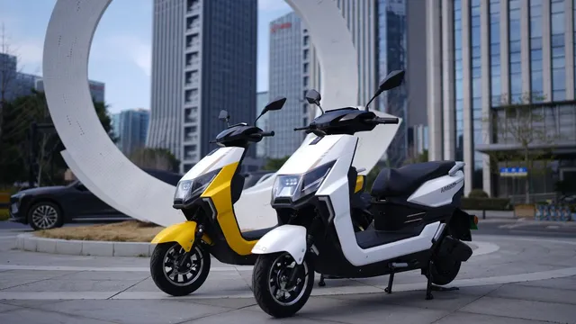 zelo-knight-electric-scooter-launched-at-rs-59990-in-india