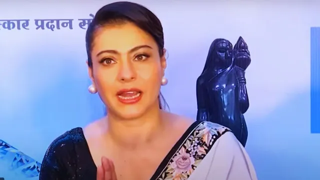 netizens-slam-kajol-for-refusing-to-speak-in-hindi-ask-why-is-she-working-in-hindi-movies-viral-video