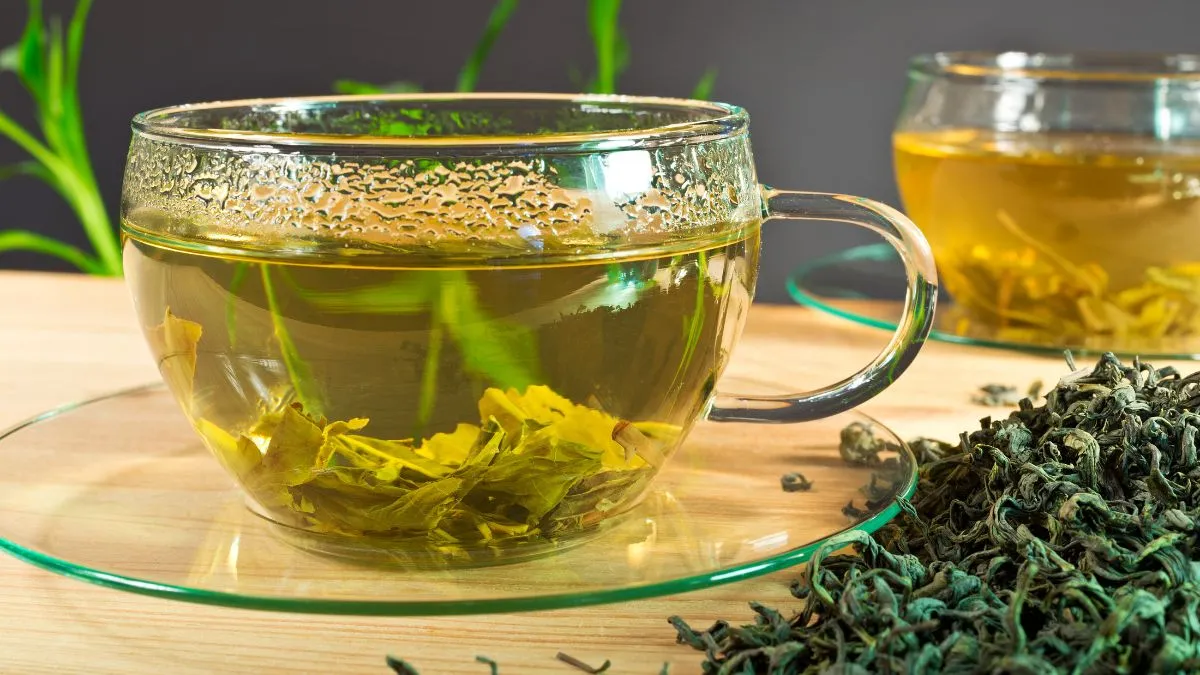 is-green-tea-bad-for-you-6-types-of-people-who-shouldnt-drink-it