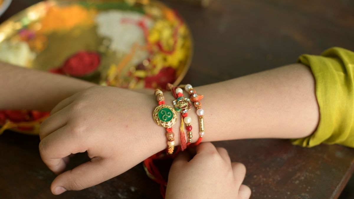 brother sister bond quotes instagram captions for raksha bandhan (1)