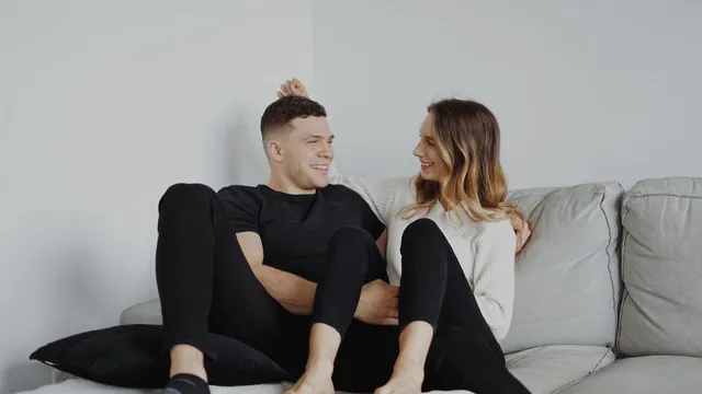 what-does-the-let-them-dating-theory-reveal-about-your-partners-true-intentions