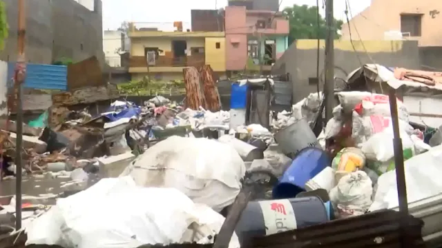 delhi-2-children-5-others-killed-after-wall-collapsed-in-jaitpur-after-heavy-rain-hari-nagar-wall-collapse