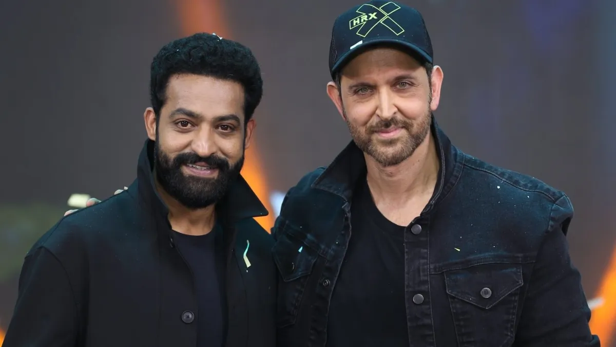 war-2-pre-release-event-hrithik-roshan-credits-co-star-jr-ntr-for-teaching-him-to-give-100-percent-in-every-shot-calls-him-one-take-final-take-star