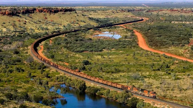 did-you-know-worlds-longest-and-heaviest-train-is-7-km-equal-to-22-eiffel-towers-and-almost-twice-india-rudrastra