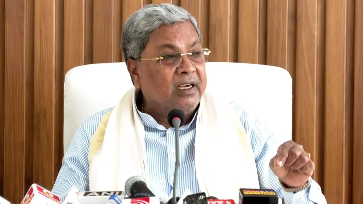 completely-lost-plot-karnataka-cm-hit-out-at-bjp-govt-eci-on-detention-of-india-bloc-mps-during-protest