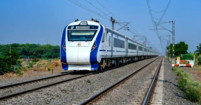 vande-bharat-ticket-booking-irctc-allows-online-purchase-15-mins-before-departure-updates-chart-preparation-time-details