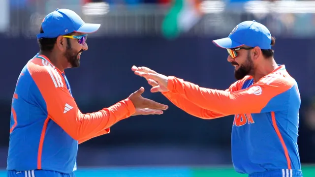virat-kohli-rohit-sharma-retired-from-wrong-format-aakash-chopra-feels-star-cricketers-should-have-bid-goodbye-to-odis