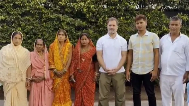 bihar-sir-rahul-gandhi-has-tea-with-dead-voters-thanks-ec-for-unique-experience