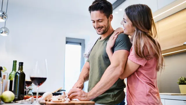 how-the-three-hour-night-rule-can-keep-your-relationship-strong-in-a-busy-world