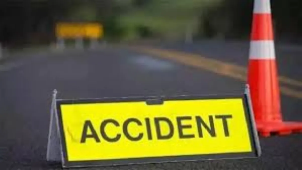 fatal-accident-in-meerut-one-dead-one-critical-in-pickup-motorcycle-collision
