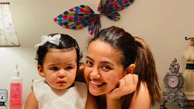 surveen-chawla-calls-labubu-dolls-strange-but-her-daughter-finds-them-cute-it-is-anything
