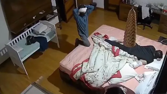 thieves-rob-retired-judge-house-in-indore-flee-with-cash-and-jewellery-as-family-sleeps-viral-video