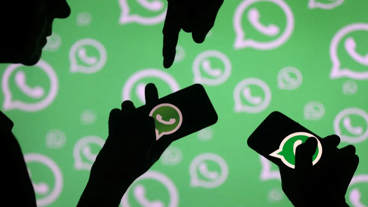 russia-restricts-whatsapp-and-telegram-calls-citing-noncompliance-with-laws