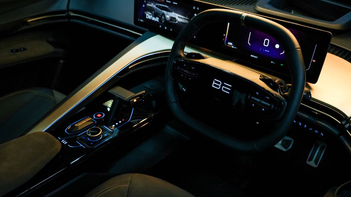 MahindraBE6BatmanEditionInterior