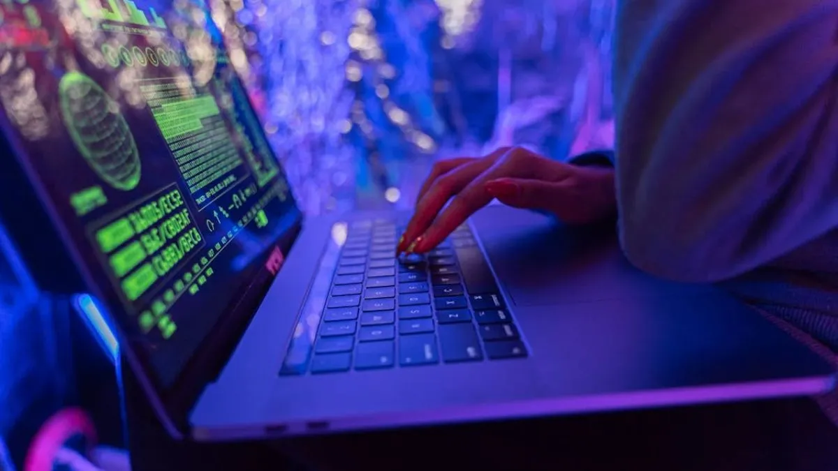a-simple-captcha-test-could-be-a-malware-trap-heres-how-to-spot-the-fakes-and-stay-safe