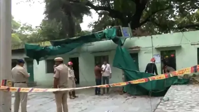 humayun-tomb-dome-collapse-rescue-teams-rush-as-several-feared-trapped-in-delhi-nizamuddin