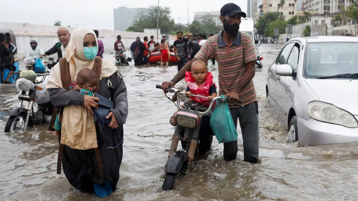 pakistan-flood-death-toll-from-flash-floods-rises-to-300-in-khyber-pakhtunkhwa-updates