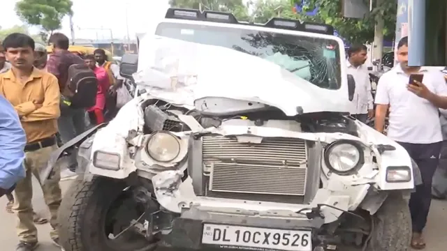 delhi-thar-hits-bike-standing-on-roadside-in-moti-nagar-area-one-dead-accused-driver-flees-scene-video