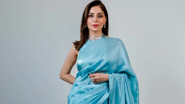 kanika-kapoor-exposes-harsh-truth-about-bollywood-singers-pay-says-rs-101-milte-hain