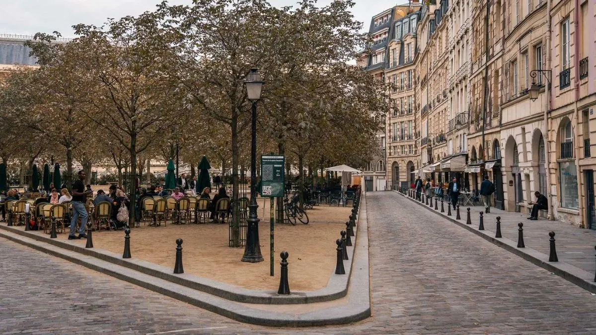 did-you-know-about-sex-of-paris-why-place-dauphine-earned-its-playful-nickname